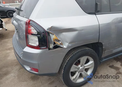 2015 Jeep Compass Sport из США, поврежденный, VIN 1C4NJDBB2FD357822